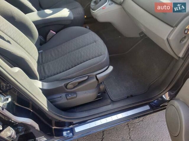 Рено Сценик 2007 в Луцке на Automoto.ua Синий Рено Сценик, объемом двигателя 1.6 л и пробегом 189 тыс. км за 5500 $, фото 26 на Automoto.ua