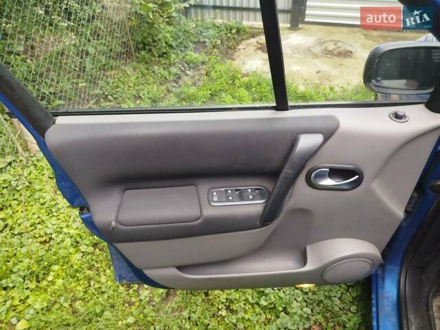 Рено Сценик 2007 в Ивано-Франковске на Automoto.ua Синий Рено Сценик, объемом двигателя 1.6 л и пробегом 129 тыс. км за 5000 $, фото 38 на Automoto.ua