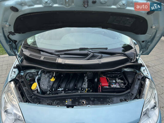 Синій Рено Сценік, об'ємом двигуна 2 л та пробігом 184 тис. км за 5200 $, фото 9 на Automoto.ua