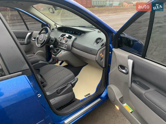 Синий Рено Сценик, объемом двигателя 1.6 л и пробегом 250 тыс. км за 4900 $, фото 10 на Automoto.ua