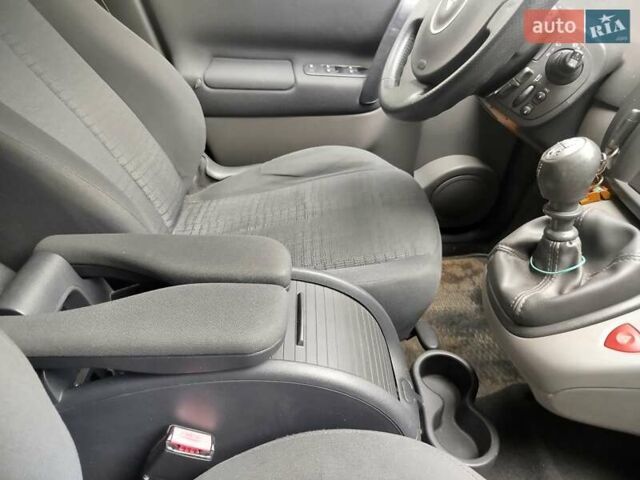 Рено Сценик 2007 в Ивано-Франковске на Automoto.ua Синий Рено Сценик, объемом двигателя 1.6 л и пробегом 129 тыс. км за 5000 $, фото 35 на Automoto.ua