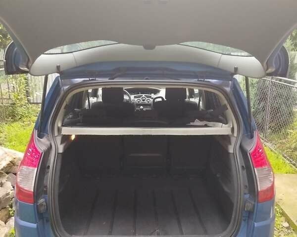 Рено Сценик 2007 в Ивано-Франковске на Automoto.ua Синий Рено Сценик, объемом двигателя 1.6 л и пробегом 129 тыс. км за 5000 $, фото 26 на Automoto.ua