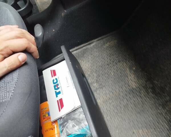 Рено Сценик 2007 в Ивано-Франковске на Automoto.ua Синий Рено Сценик, объемом двигателя 1.6 л и пробегом 129 тыс. км за 5000 $, фото 46 на Automoto.ua