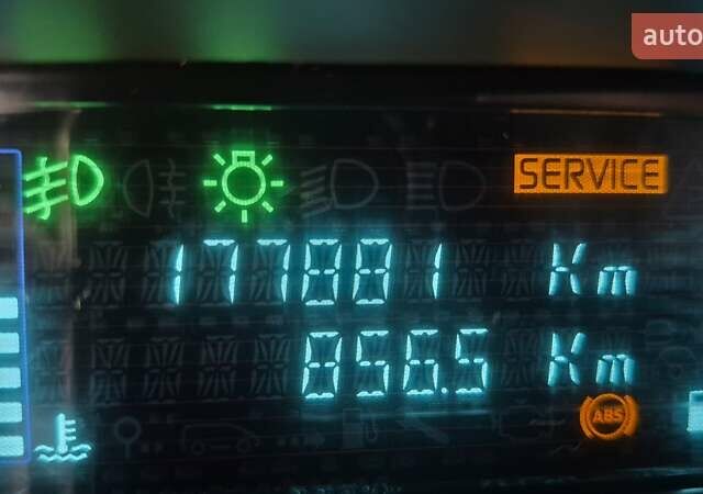 Синий Рено Сценик, объемом двигателя 1.6 л и пробегом 179 тыс. км за 4800 $, фото 17 на Automoto.ua