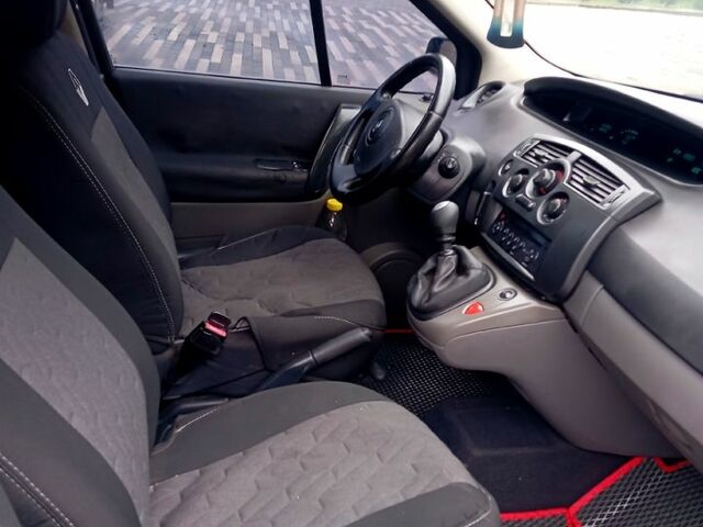 Рено Сценик 2007 в Красилове на Automoto.ua Синий Рено Сценик, объемом двигателя 1.5 л и пробегом 251 тыс. км за 4500 $, фото 3 на Automoto.ua