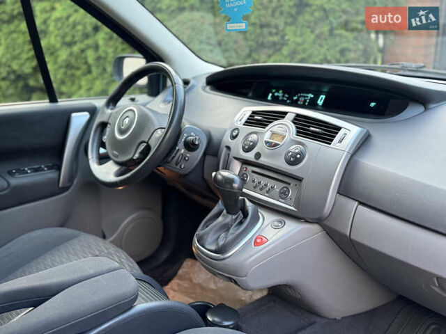 Синій Рено Сценік, об'ємом двигуна 2 л та пробігом 184 тис. км за 5200 $, фото 12 на Automoto.ua