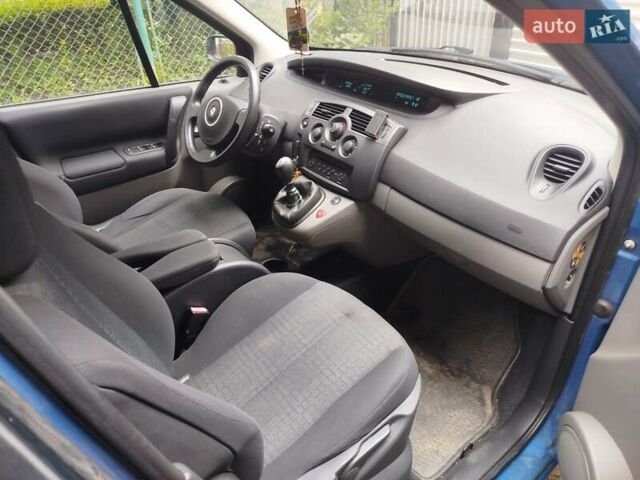 Рено Сценик 2007 в Ивано-Франковске на Automoto.ua Синий Рено Сценик, объемом двигателя 1.6 л и пробегом 129 тыс. км за 5000 $, фото 16 на Automoto.ua