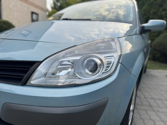 Синій Рено Сценік, об'ємом двигуна 2 л та пробігом 184 тис. км за 5200 $, фото 11 на Automoto.ua