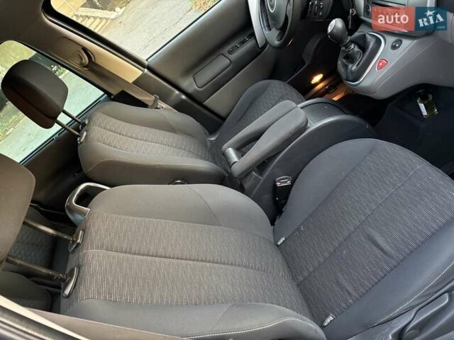 Синій Рено Сценік, об'ємом двигуна 1.6 л та пробігом 151 тис. км за 5699 $, фото 20 на Automoto.ua