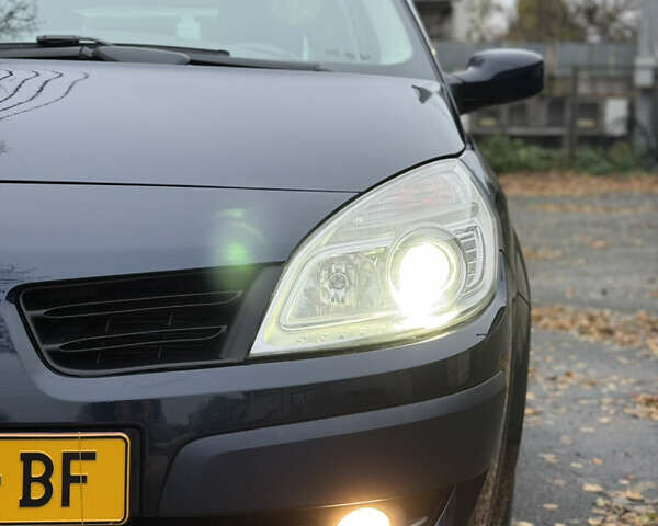 Синій Рено Сценік, об'ємом двигуна 1.6 л та пробігом 229 тис. км за 5999 $, фото 8 на Automoto.ua