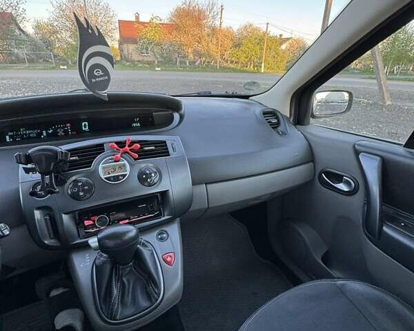 Синий Рено Сценик, объемом двигателя 1.6 л и пробегом 207 тыс. км за 5300 $, фото 10 на Automoto.ua