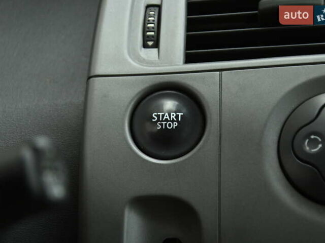 Рено Сценик 2007 в Бердичеве на Automoto.ua Синий Рено Сценик, объемом двигателя 2 л и пробегом 291 тыс. км за 5999 $, фото 20 на Automoto.ua