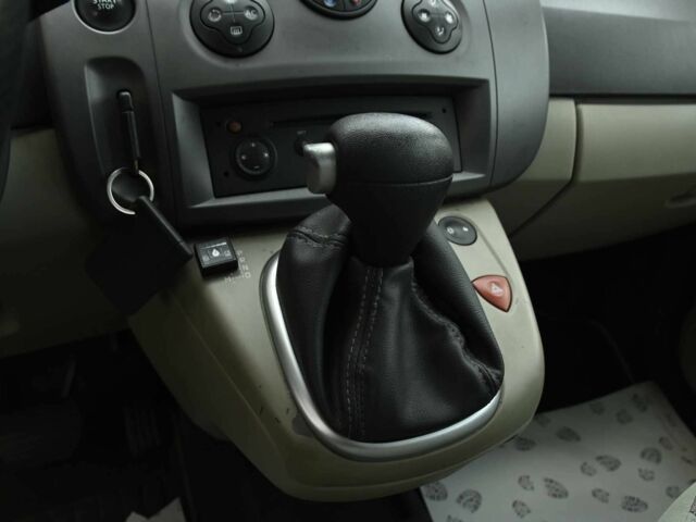 Синий Рено Сценик, объемом двигателя 2 л и пробегом 291 тыс. км за 5999 $, фото 13 на Automoto.ua