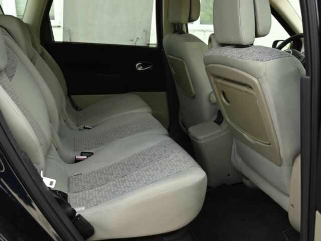 Синий Рено Сценик, объемом двигателя 2 л и пробегом 291 тыс. км за 5999 $, фото 16 на Automoto.ua