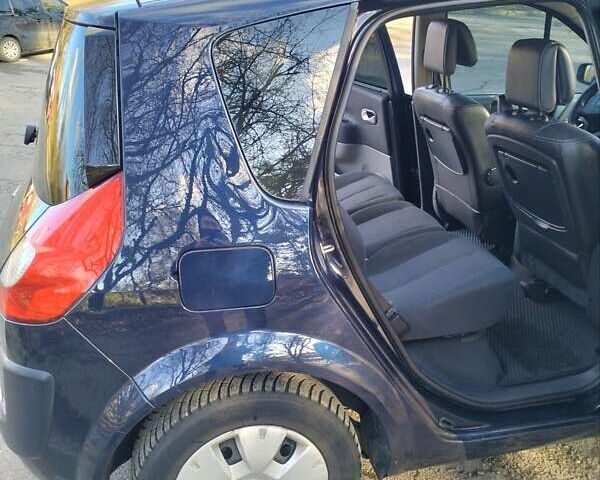 Синій Рено Сценік, об'ємом двигуна 1.6 л та пробігом 265 тис. км за 5150 $, фото 4 на Automoto.ua