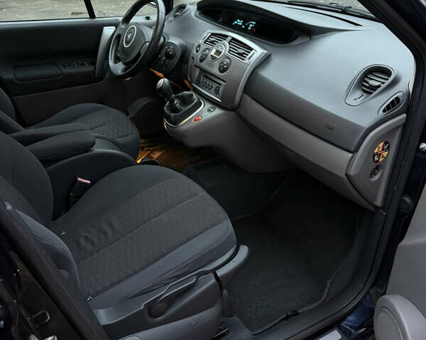 Синій Рено Сценік, об'ємом двигуна 1.6 л та пробігом 229 тис. км за 5999 $, фото 73 на Automoto.ua