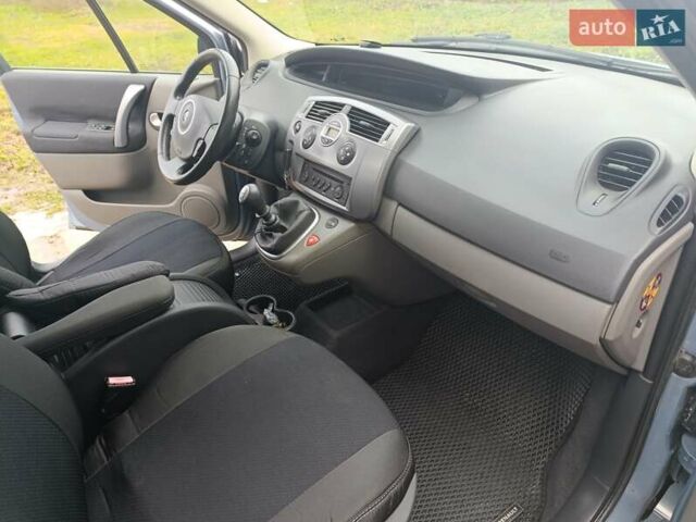 Синій Рено Сценік, об'ємом двигуна 1.6 л та пробігом 220 тис. км за 4950 $, фото 13 на Automoto.ua