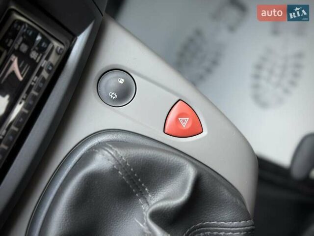 Синий Рено Сценик, объемом двигателя 1.5 л и пробегом 176 тыс. км за 6500 $, фото 67 на Automoto.ua