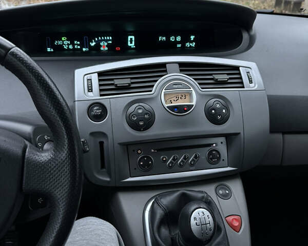 Синій Рено Сценік, об'ємом двигуна 1.6 л та пробігом 229 тис. км за 5999 $, фото 49 на Automoto.ua