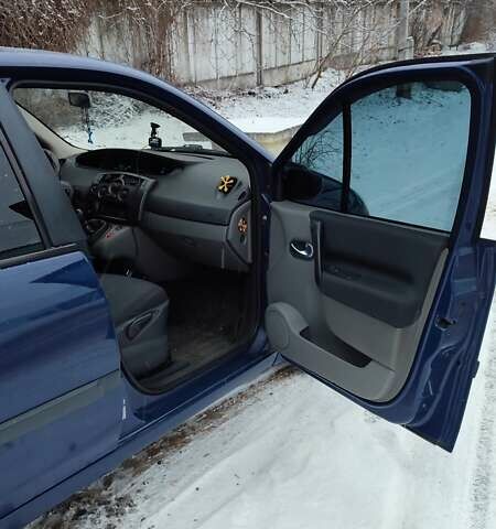 Синий Рено Сценик, объемом двигателя 1.5 л и пробегом 297 тыс. км за 5500 $, фото 5 на Automoto.ua