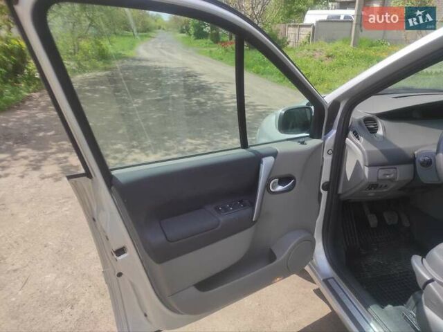 Синій Рено Сценік, об'ємом двигуна 1.98 л та пробігом 213 тис. км за 6200 $, фото 8 на Automoto.ua