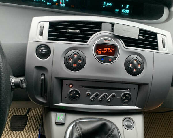 Синий Рено Сценик, объемом двигателя 1.6 л и пробегом 250 тыс. км за 4900 $, фото 6 на Automoto.ua