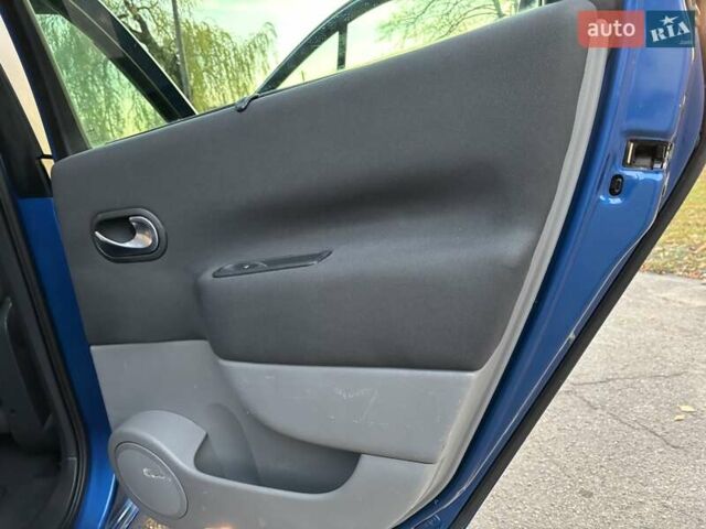 Синій Рено Сценік, об'ємом двигуна 1.6 л та пробігом 151 тис. км за 5699 $, фото 26 на Automoto.ua
