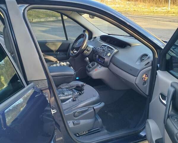 Синій Рено Сценік, об'ємом двигуна 1.6 л та пробігом 265 тис. км за 5150 $, фото 5 на Automoto.ua