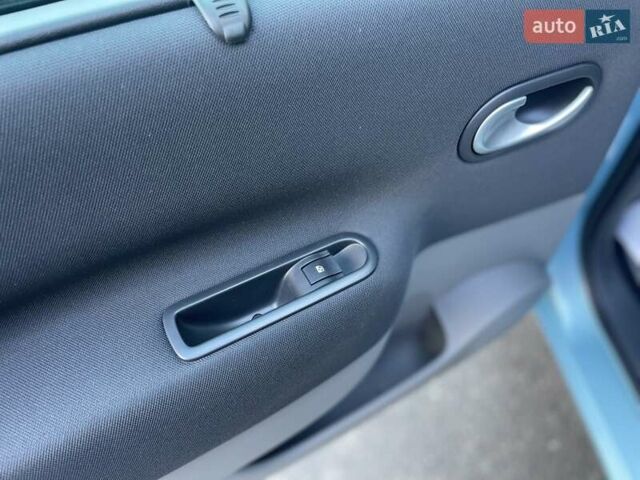 Синій Рено Сценік, об'ємом двигуна 1.6 л та пробігом 117 тис. км за 5900 $, фото 24 на Automoto.ua