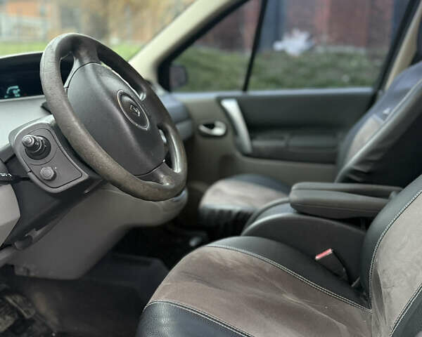 Синий Рено Сценик, объемом двигателя 1.6 л и пробегом 273 тыс. км за 4199 $, фото 10 на Automoto.ua