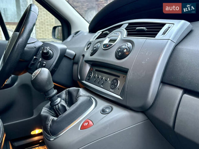 Синий Рено Сценик, объемом двигателя 1.6 л и пробегом 191 тыс. км за 5450 $, фото 34 на Automoto.ua