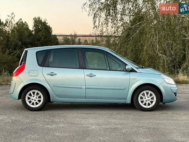 Синий Рено Сценик, объемом двигателя 0 л и пробегом 215 тыс. км за 6200 $, фото 4 на Automoto.ua