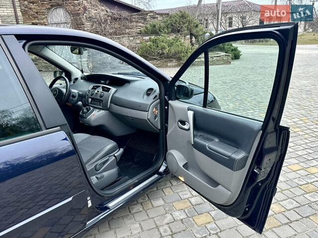 Синий Рено Сценик, объемом двигателя 1.6 л и пробегом 191 тыс. км за 5450 $, фото 30 на Automoto.ua