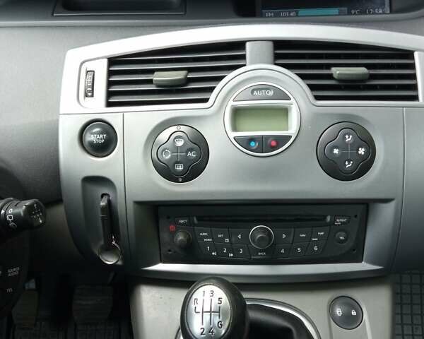 Синій Рено Сценік, об'ємом двигуна 1.6 л та пробігом 165 тис. км за 5400 $, фото 5 на Automoto.ua
