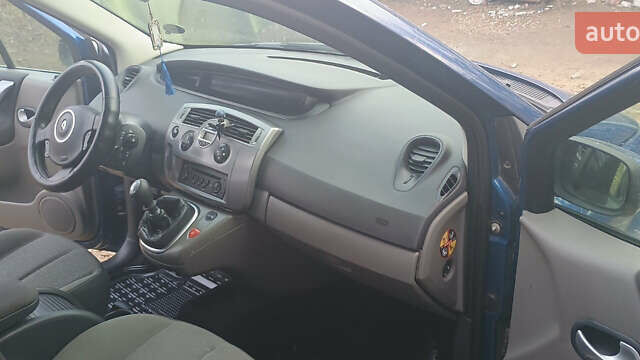 Синій Рено Сценік, об'ємом двигуна 1.6 л та пробігом 173 тис. км за 4300 $, фото 5 на Automoto.ua