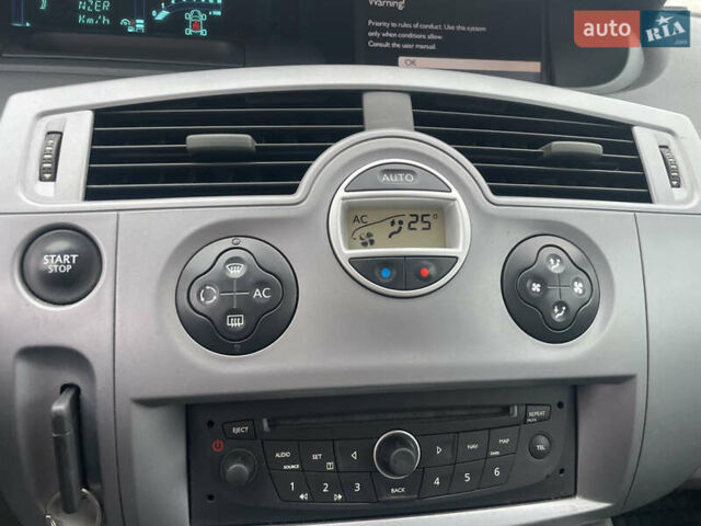 Синий Рено Сценик, объемом двигателя 1.6 л и пробегом 226 тыс. км за 5850 $, фото 13 на Automoto.ua