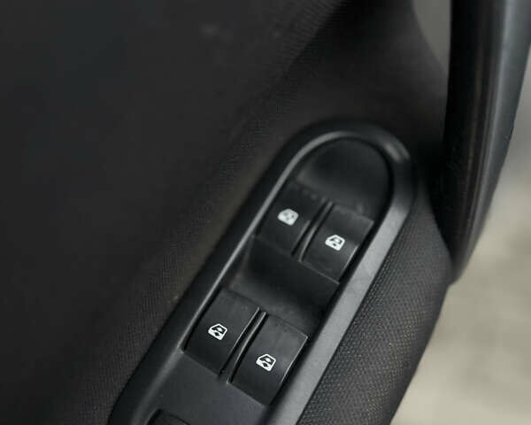 Синий Рено Сценик, объемом двигателя 1.6 л и пробегом 273 тыс. км за 4199 $, фото 8 на Automoto.ua