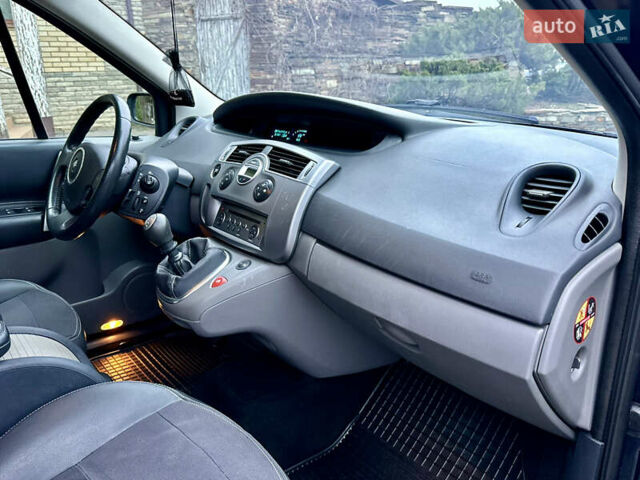 Синий Рено Сценик, объемом двигателя 1.6 л и пробегом 191 тыс. км за 5450 $, фото 33 на Automoto.ua