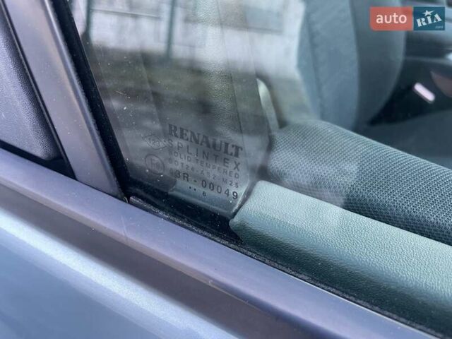 Синій Рено Сценік, об'ємом двигуна 1.6 л та пробігом 117 тис. км за 5900 $, фото 69 на Automoto.ua