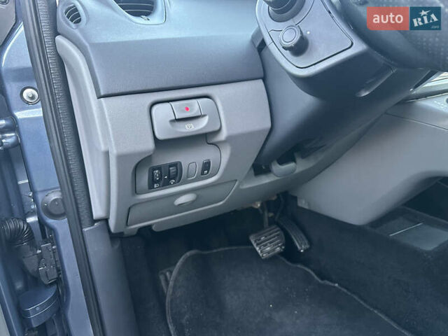 Синий Рено Сценик, объемом двигателя 2 л и пробегом 245 тыс. км за 5900 $, фото 16 на Automoto.ua