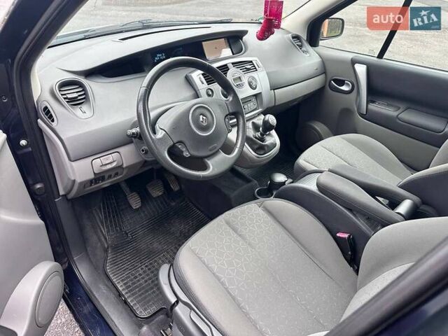 Синій Рено Сценік, об'ємом двигуна 1.6 л та пробігом 225 тис. км за 5550 $, фото 14 на Automoto.ua