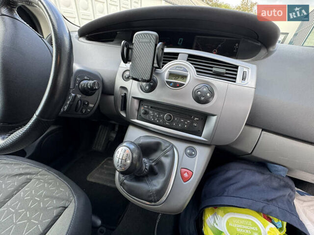 Синій Рено Сценік, об'ємом двигуна 1.6 л та пробігом 186 тис. км за 4600 $, фото 15 на Automoto.ua