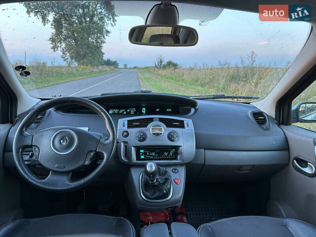 Синий Рено Сценик, объемом двигателя 1.9 л и пробегом 306 тыс. км за 5100 $, фото 10 на Automoto.ua