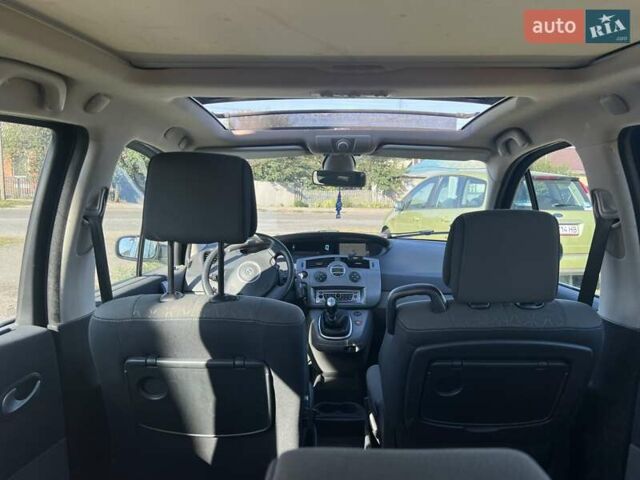 Синий Рено Сценик, объемом двигателя 1.6 л и пробегом 179 тыс. км за 5850 $, фото 9 на Automoto.ua