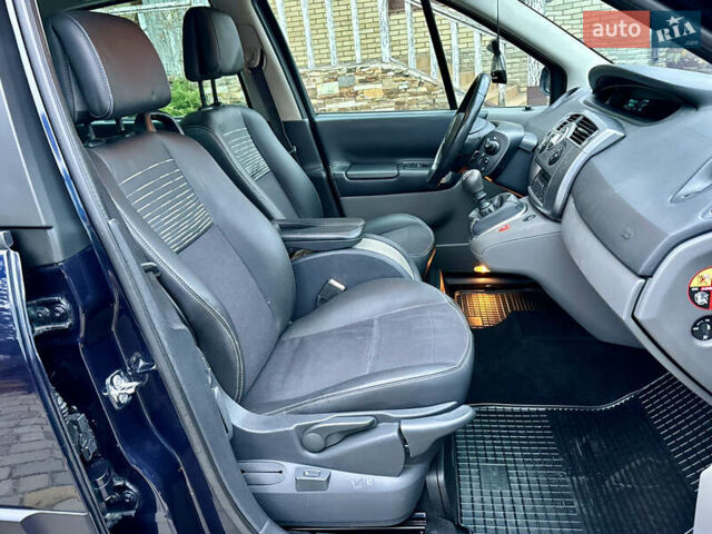 Синий Рено Сценик, объемом двигателя 1.6 л и пробегом 191 тыс. км за 5450 $, фото 31 на Automoto.ua