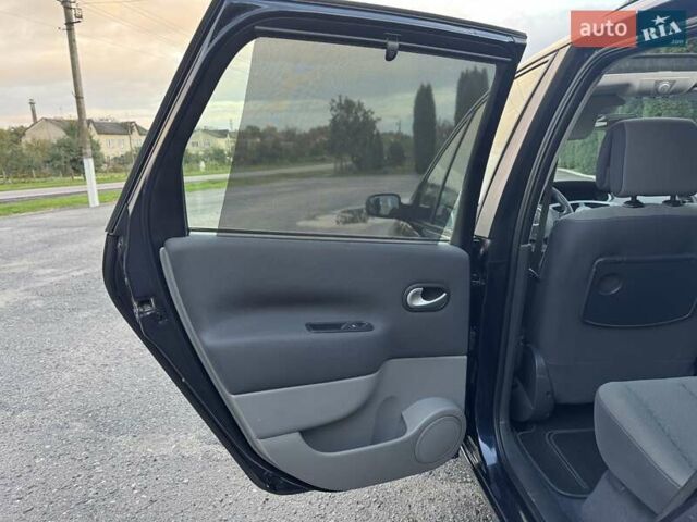 Синій Рено Сценік, об'ємом двигуна 1.6 л та пробігом 204 тис. км за 5650 $, фото 34 на Automoto.ua