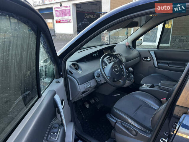 Синий Рено Сценик, объемом двигателя 1.9 л и пробегом 306 тыс. км за 6600 $, фото 9 на Automoto.ua