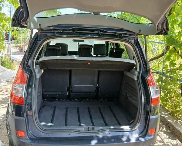 Синий Рено Сценик, объемом двигателя 1.6 л и пробегом 282 тыс. км за 7000 $, фото 9 на Automoto.ua