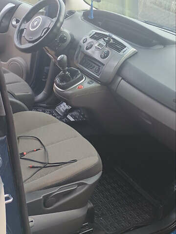 Синій Рено Сценік, об'ємом двигуна 1.6 л та пробігом 173 тис. км за 4300 $, фото 6 на Automoto.ua