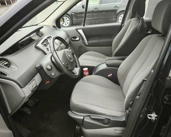 Синий Рено Сценик, объемом двигателя 1.6 л и пробегом 216 тыс. км за 5400 $, фото 4 на Automoto.ua